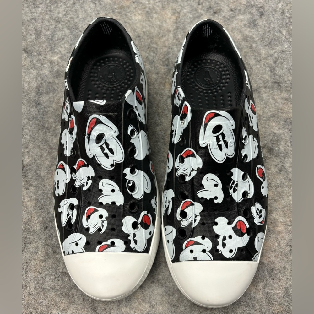 Native | Jefferson | Disney Parks‎ | Mickey Mouse | Black | Men 7/ Women 9